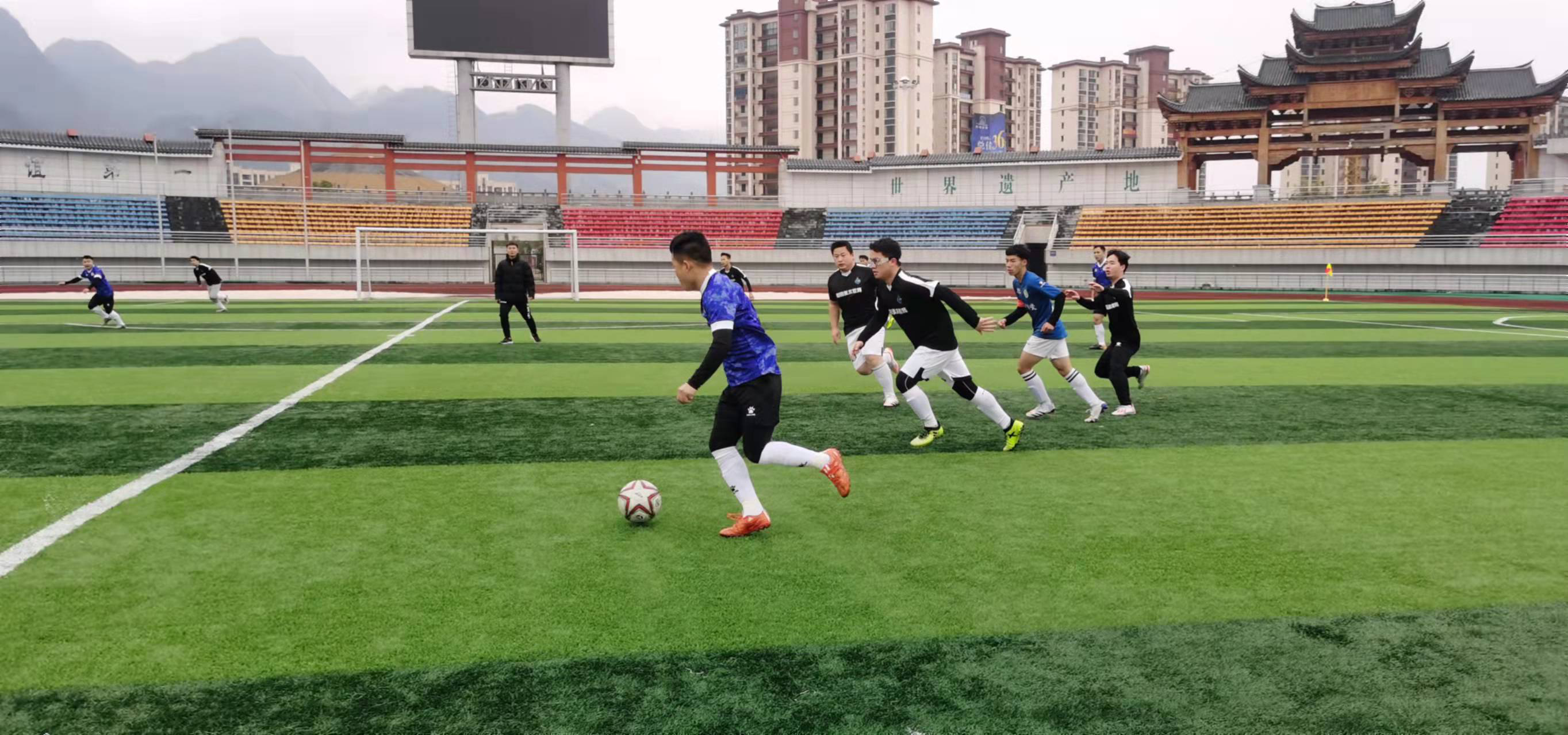 今的操作很 今的操作很